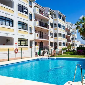 https://apartment-las-acacias.1costadelsol.com